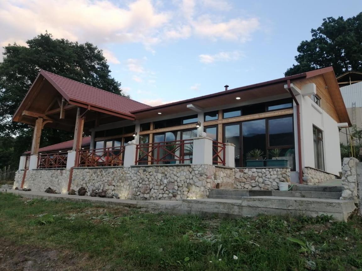 Belvedere Hotel Ambrolauri Luaran gambar