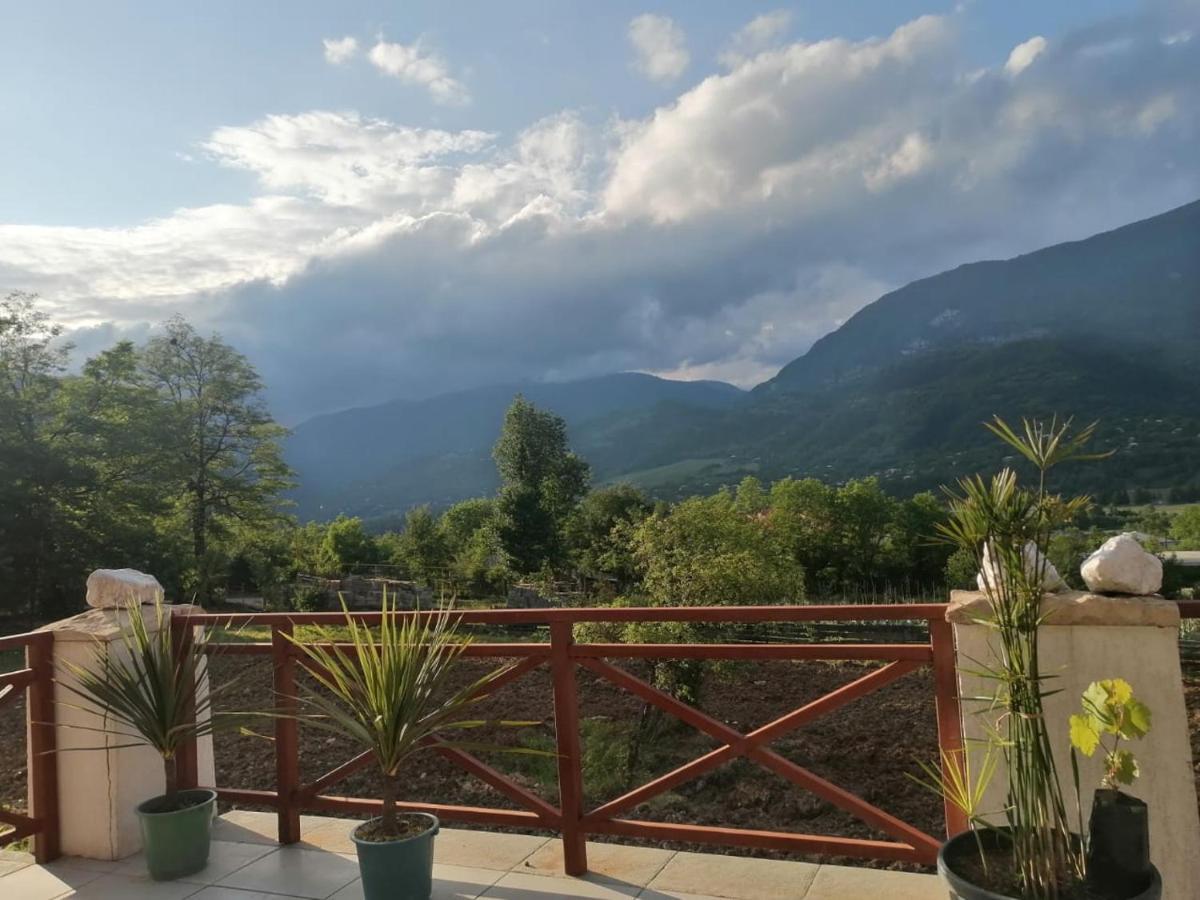 Belvedere Hotel Ambrolauri Luaran gambar